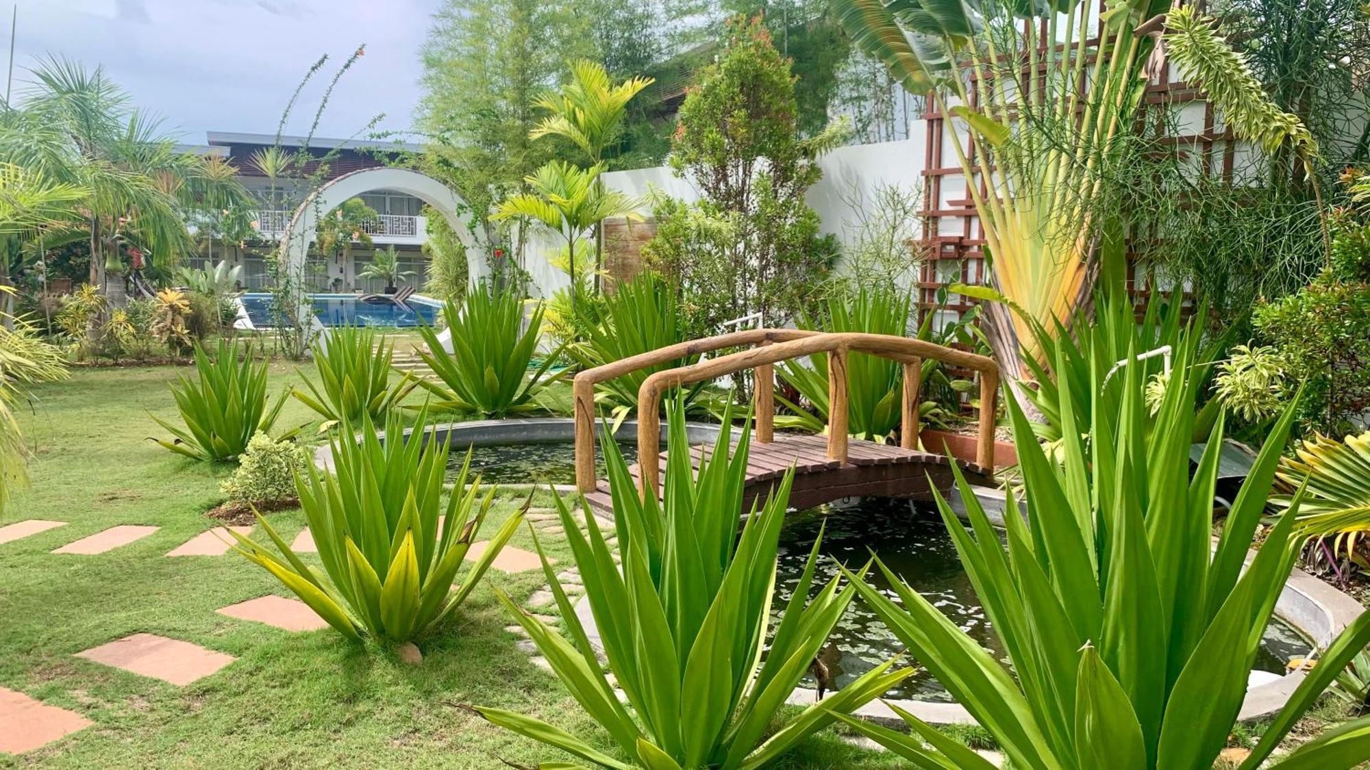 Bella Napoli Resort & Resto Panglao City Exterior foto